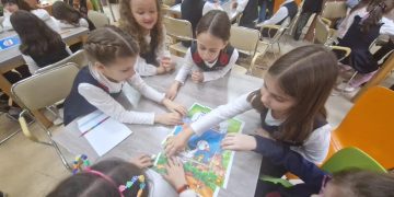 Ziua Internațională a Cărții pentru Copii, marcată la Centrul Rivulus Pueris din Baia Mare