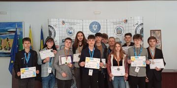 Ne mândrim cu ei. Elevii maramureșeni se întorc acasă de la Olimpiada Națională de Fizică cu rezultate remarcabile