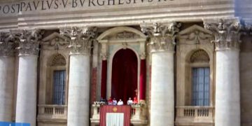 Papa Francisc, prezent în Duminica Paștelui în Piața Sf. Petru din Vatican