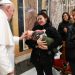 Despre stilul lui Dumnezeu într-o antologie cu discursuri și scrieri ale Papei Francisc