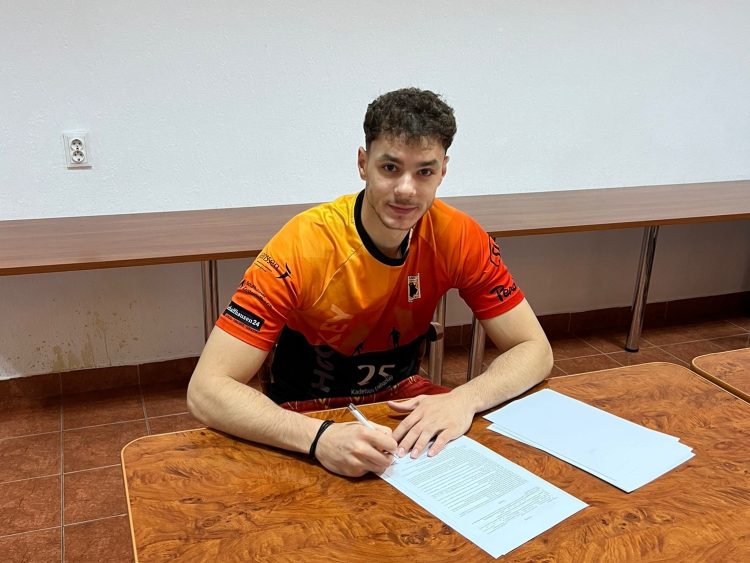 Volei. George Breban rămâne încă un sezon la Știința Explorări Baia Mare