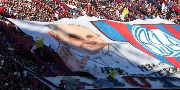 Foto San Lorenzo, echipa favorită a lui Papa Francisc, omagiu impresionant pentru Suveranul Pontif!