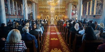 Programul liturgic în Săptămâna Mare la Parohia Ortodoxă „Sfinții Apostoli Petru și Pavel” Săcălășeni