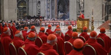 1 mai, celebrarea euharistică în a şasea din cele nouă zile de doliu. Omilia card. Víctor Manuel Fernández