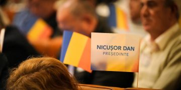 EDITORIAL: Nu e vorba doar de alegeri. E vorba de cine suntem. Și ce vrem să fim