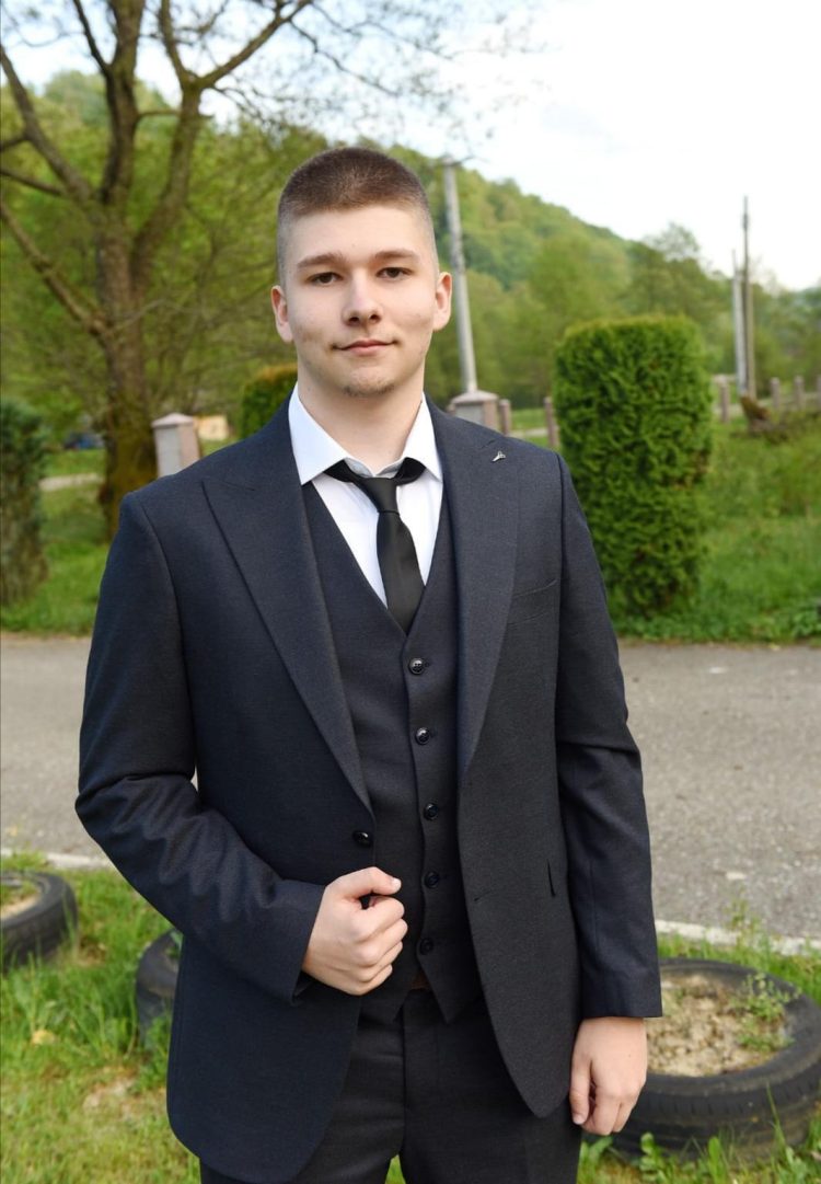 Performanță remarcabilă la Liceul „Petru Rareș” Târgu Lăpuș!