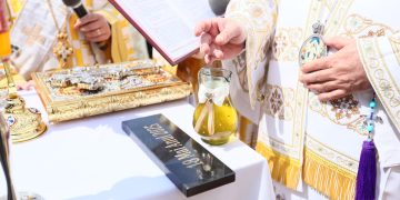 S-a pus pus piatra de temelie pentru noua biserică a Parohiei „Sfinții Arhangheli Mihail și Gavriil” din Nănești