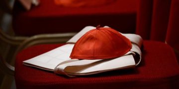 Începe Conclavul care îl alege pe următorul Papă. Când am putea vedea fumul alb