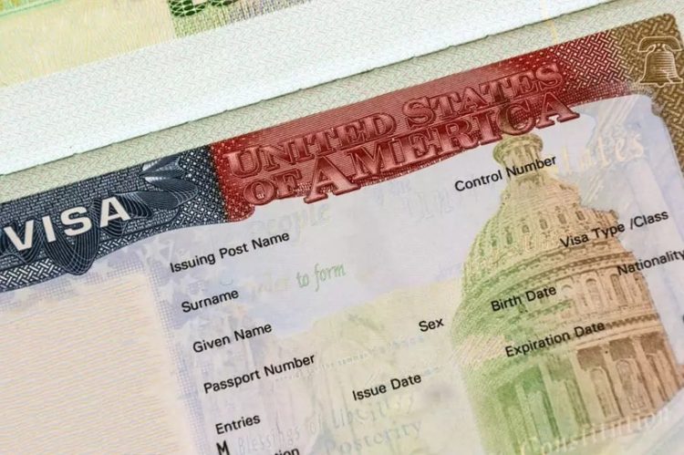 Departamentul de Securitate Naţională al Statelor Unite a luat decizia de a reconsidera includerea României în programul Visa Waiver