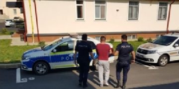 Cercetat pentru infracțiuni rutiere, reținut pentru 24 de ore. A fost depistat la volan în Bocicoiu Mare beat și fără permis