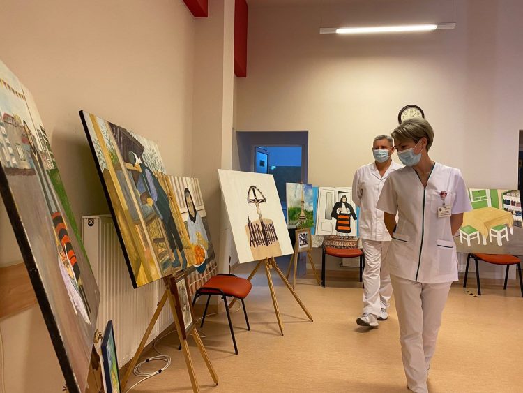 Expoziție de artă plastică Maria Berciu – un pas spre sufletul comunității