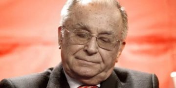 Editorial: Mesajul de adio al celui care a falsificat democrația