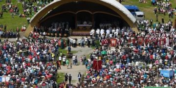 Liturghie prezidată de Nunțiul Apostolic în România, la Șumuleu Ciuc, transmisă de Maria TV