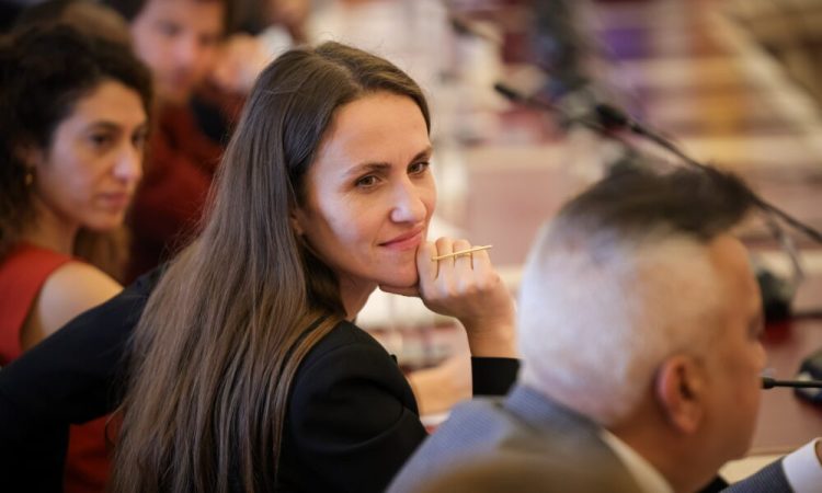 Sigur suntem nebuni! Viitorul ministru de externe l-a atacat pe Trump și Vance! Refacem relația cu SUA?