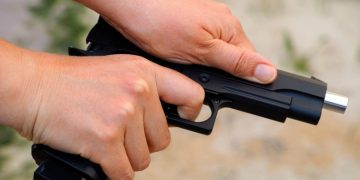 Focuri de armă în Baia Mare. Un bărbat de 41 de ani, atins de o bilă, din material plastic, de tip airsoft