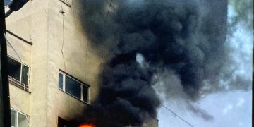 Incendiul la un bloc de pe strada Progresului din Baia Mare