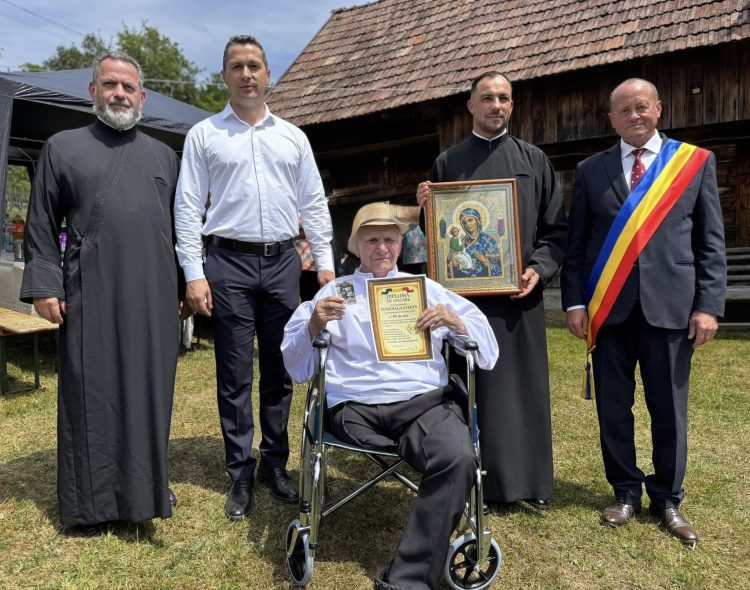 Un secol de viață și înțelepciune: Domnul Tomoiagă Ștefan a împlinit 100 de ani