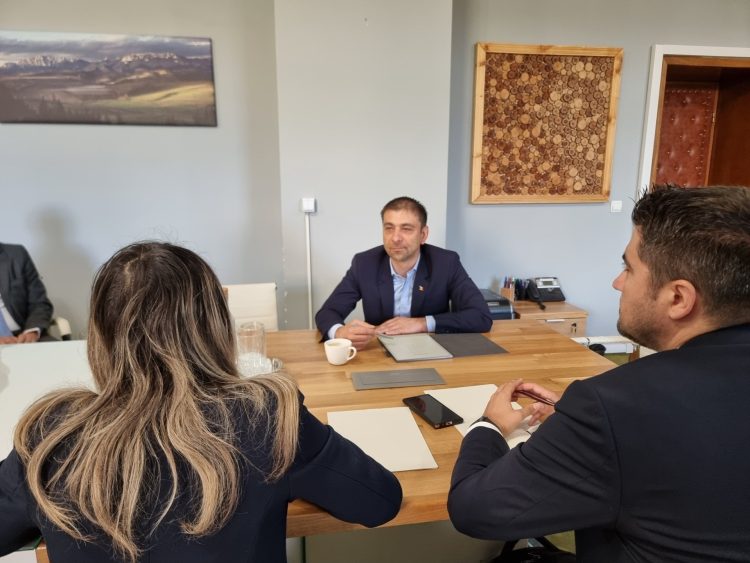 STOP tăierilor de pe Valea Vaserului. Începe lupta pentru protejarea unei comori! GABRIEL ZETEA