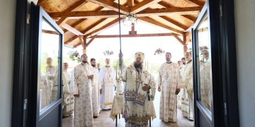 A fost binecuvântată capela de cimitir in Curtuiușu Mic