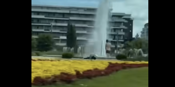 Băimărean amendat după ce a fost surprins scăldându-se într-o fântână arteziană