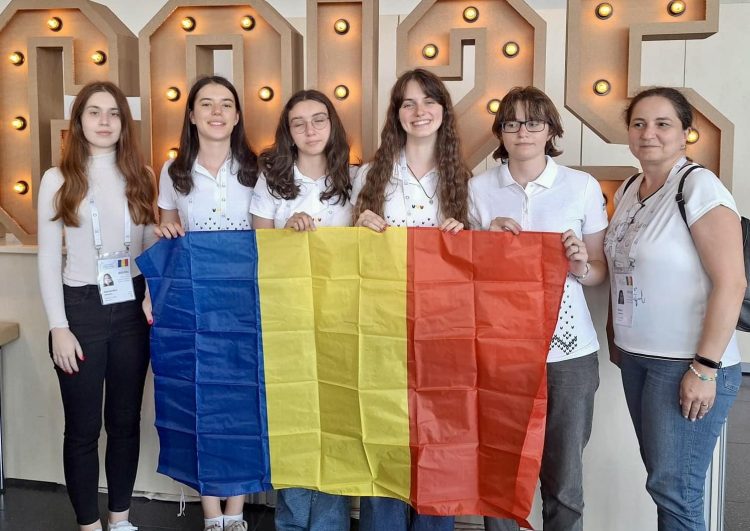 Patru medalii pentru echipa României la Olimpiada Europeană de Informatică pentru Fete