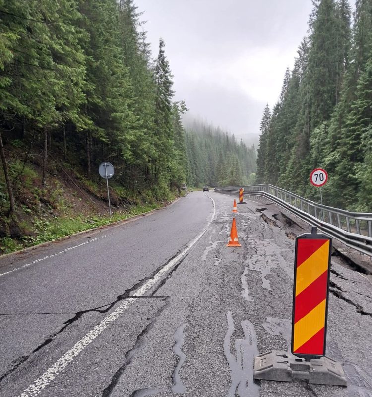 Circulați cu atenție! Circulație restricționată pe DN 18, între județele Suceava și Maramureș