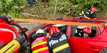 Imagini de la accidentul grav de la Ocna Șugatag. Elicopterul SMURD a preluat un minor de 14 ani, pe care l-a transportat la Spitalul Municipal Cluj