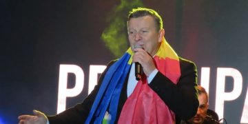 Aurel Tămaș, cap de afiș la un regal folcloric de neuitat, în Cetatea Fisculașului – Sisești, Maramureș