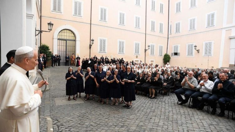Leon XIV, persoanelor consacrate: Fiți semne ale iubirii Domnului față de oameni