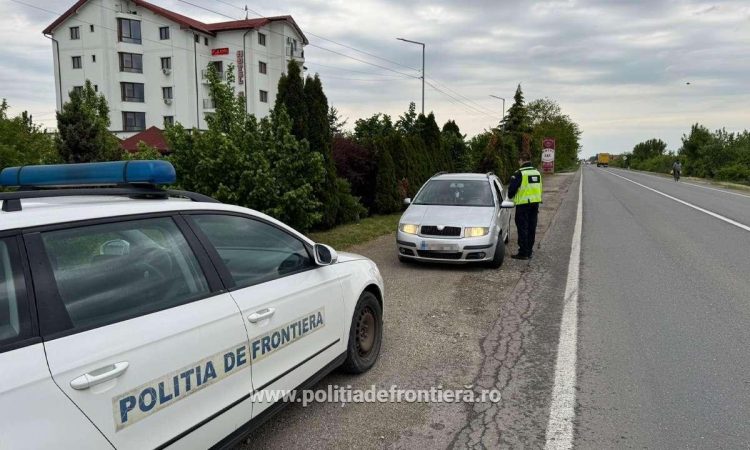 Bărbat cu permisul anulat, depistat de polițiștii de frontieră din Sarasău