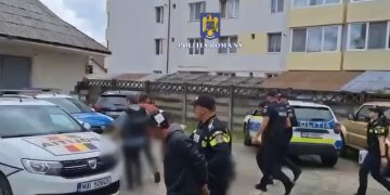 Scandal într-un local din Suciu de Sus pe fondul consumului de alcool. Un bărbat a fost agresat, trei persoane reținute