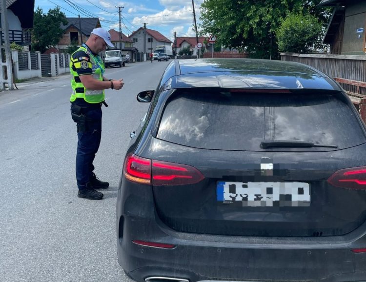 Acțiune de amploare a polițiștilor în zona Maramureșului istoric.  110 vehicule verificate, 84 de sancțiuni aplicate, de 45.000 de lei