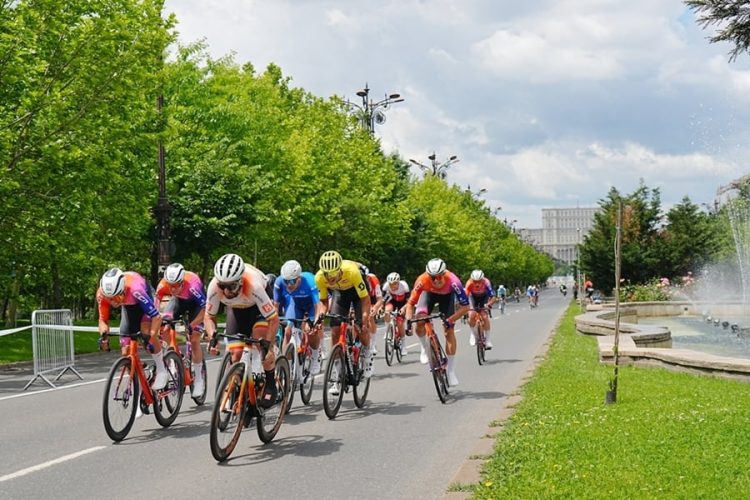 Turul Franţei: Jonathan Milan a câştigat sprintul la finalul etapei a opta