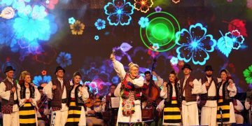 „Drag de România noastră” – un turneu extraordinar cu Paul Surugiu FUEGO și Ansamblul Folcloric Național „Transilvania”