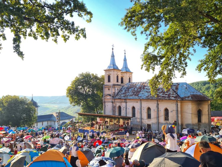 PS Timotei: Maica Domnului, scara spre cer și model de rugăciune și smerenie