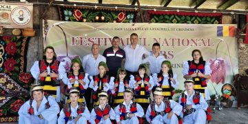 Ansamblul „Berbeștenii” din Maramureș, noi premii la festivalul „Laleaua Pestriță de Grindeni”