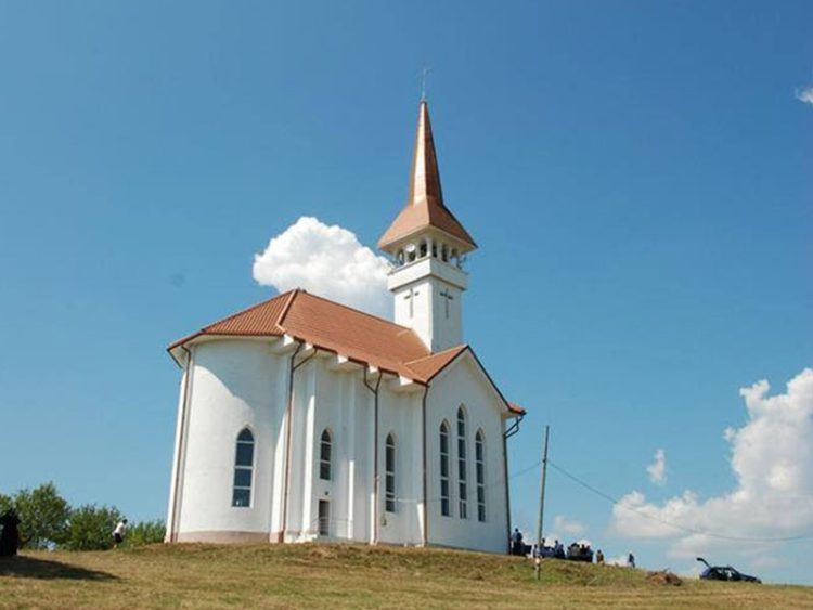 Celebrări liturgice dedicate hramului mare al Mănăstirii greco-catolice „Adormirea Maicii Domnului – Sfântul Gheorghe” din Băsești