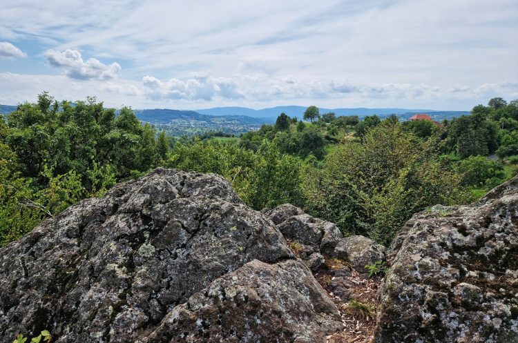 Prima ediție a Zilei Vulcanilor în Maramureș: „Povestind despre vulcani”, la Bulbucul Mare din Șurdești