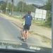 Inconștiență maximă în Baia Mare: trei copii pe o trotinetă. VIDEO