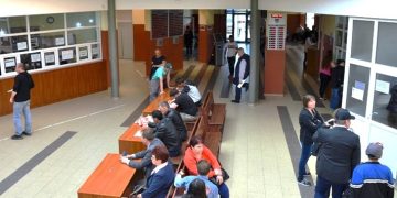 Prefectul de Maramureș, verificări după inundațiile de la sediul Permiselor și Înmatriculărilor din Baia Mare