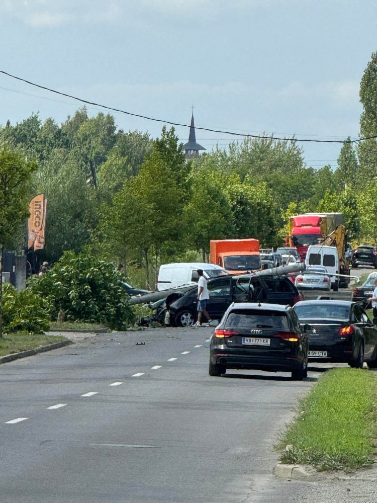 Accident rutier grav în zona Oborului din Baia Mare. Trafic blocat pe ambele sensuri