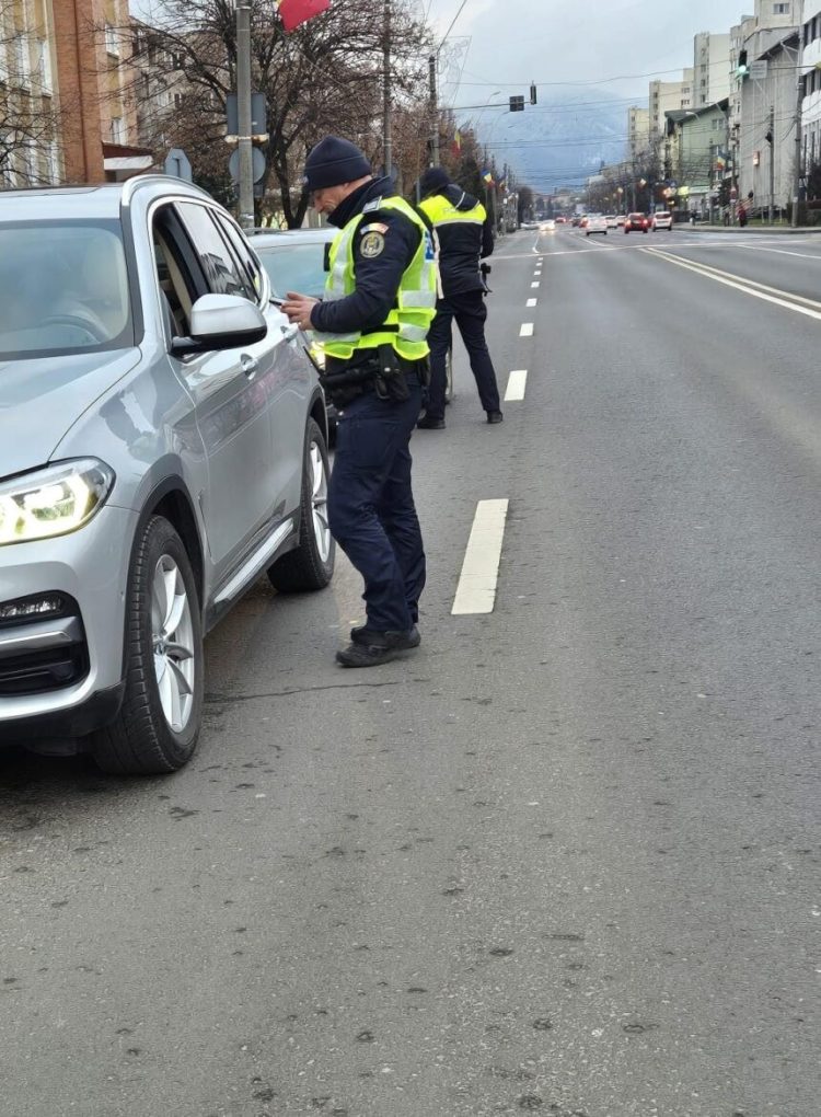 Polițiștii și Nyx, echipă în teren: 74 de persoane legitimate și 42 de autovehicule verificate la Sighetu Marmației