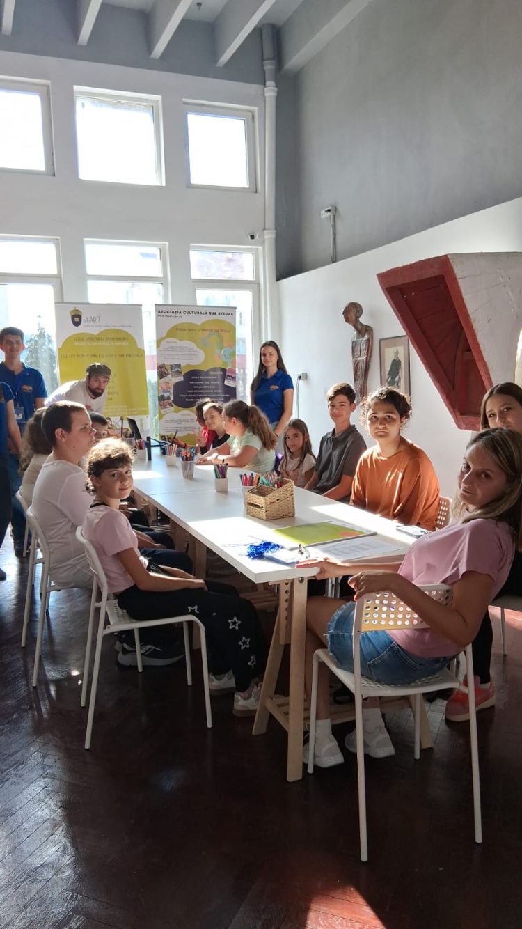 Atelier de Grafică Publicitară pentru tineri, la Centrul START din Târgu Lăpuș