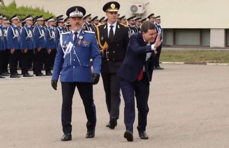 România între Sâmbăta de Sus și New York. Sau cum nu pricepe Nicușor Dan că el este președintele unei țări!