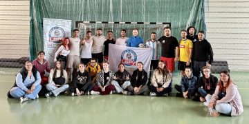 Fotbalul unește generațiile la început de an universitar la CUNBM