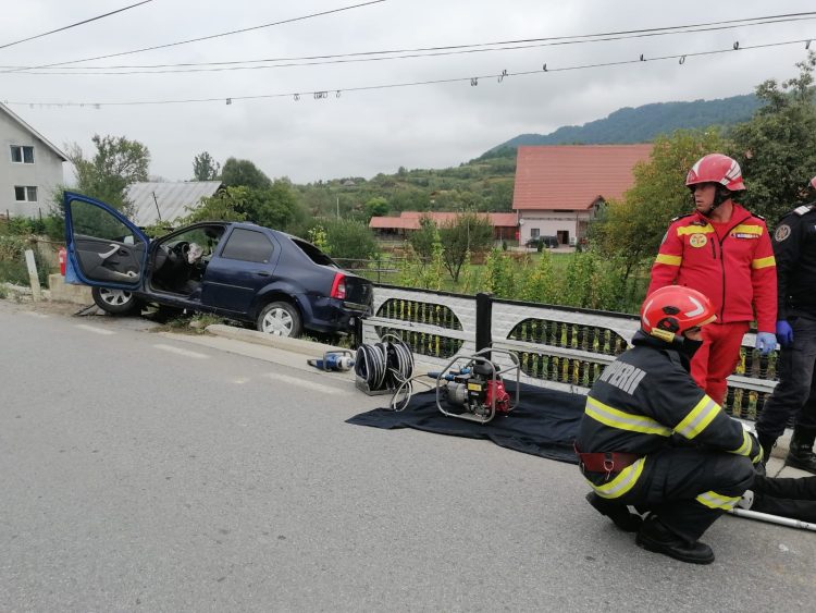Imagini de la accidentul grav de la Dragomirești. Victima a fost declarată decedată