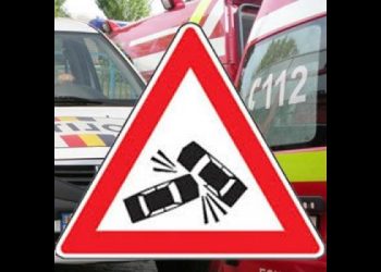 Accident la Chelința produs de un bărbat care s-a urcat beat la volan. Etilotestul a indicat 1.41mg/l alcool pur în aerul expirat