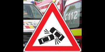 Accident la Chelința produs de un bărbat care s-a urcat beat la volan. Etilotestul a indicat 1.41mg/l alcool pur în aerul expirat
