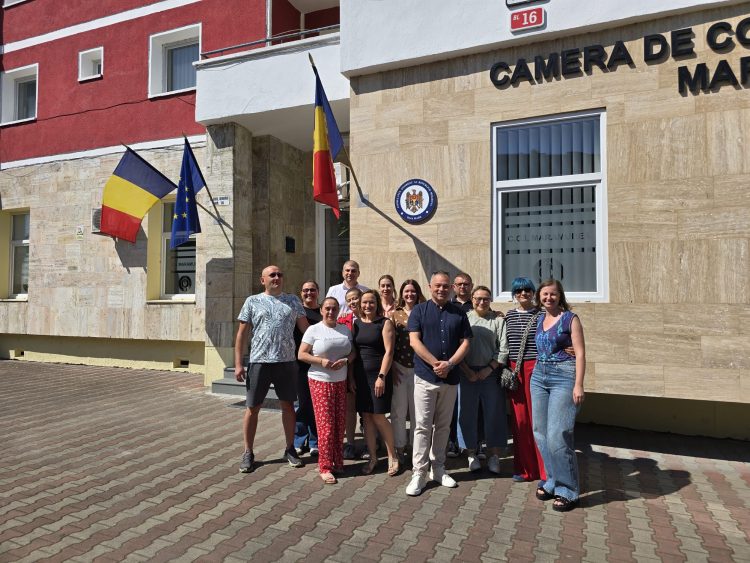 NOU ÎN BAIA MARE: Secție de vot pentru alegerile parlamentare din Republica Moldova