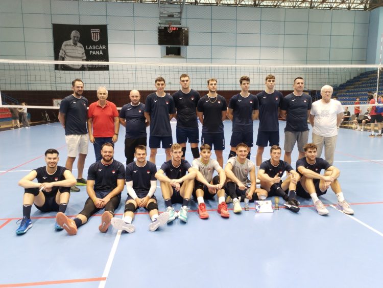 Volei. Știința Explorări Baia Mare participă la un turneu internațional de pregătire în Ungaria